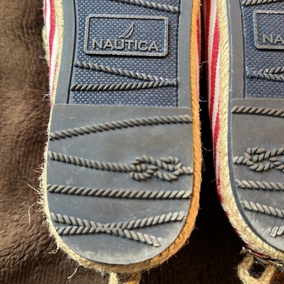 NAUTICA Rudder 2 Red and White Stripe Espadrille Size 6 - Picture 9 of 12